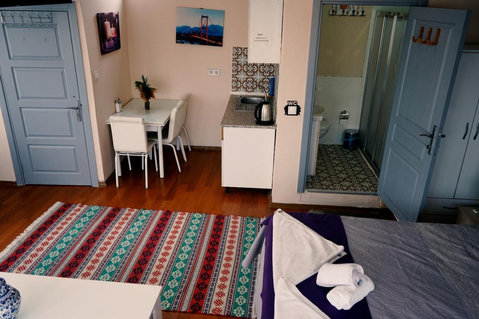 Medellin Apart Hotel Istanbul Bagian luar foto